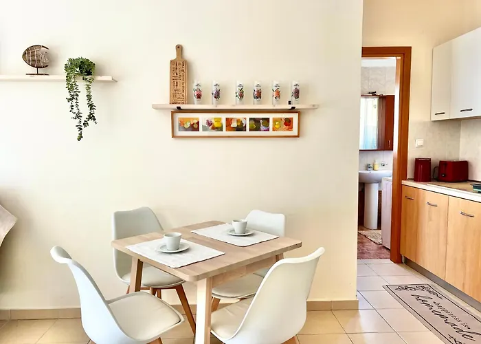 Center House Ferienhaus Nikiti (Sithonia)